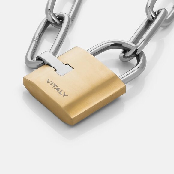 Vitaly Trespass necklace seen on Katy Perry - Picture 8 of 11